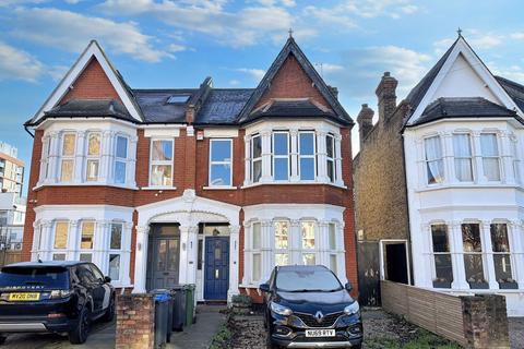 2 bedroom flat for sale, 4A Sussex Road, New Malden, Surrey, KT3 3PY