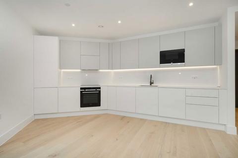 2 bedroom flat to rent, Capital Interchange Way, Brentford TW8