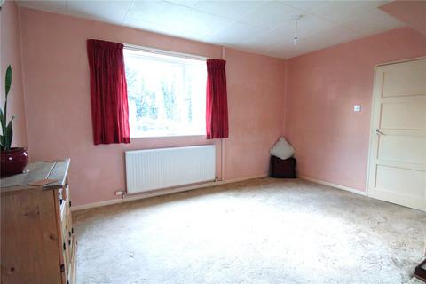 3 bedroom terraced house for sale, Avebury Road, Swindon SN2