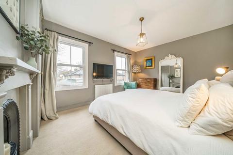 2 bedroom house for sale, King Charles Crescent, Surbiton KT5