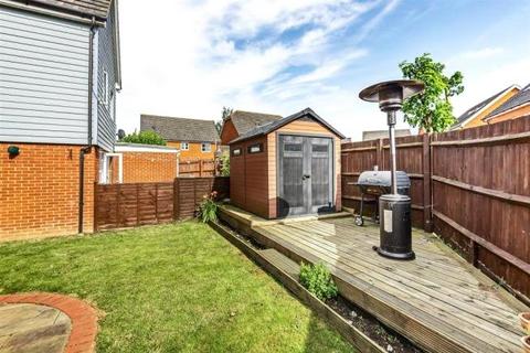 2 Ashmount Crescent, Slough, SL1 5AW