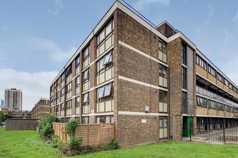 1 bedroom flat for sale, Crondall Court, Hoxton, London, N1