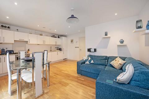 3 bedroom flat for sale, Alpha Court, Calvin Street, Shoreditch, London, E1