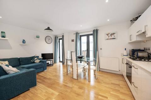 3 bedroom flat for sale, Alpha Court, Calvin Street, Shoreditch, London, E1