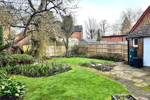 4 bedroom semi-detached house for sale, Basils Road, Stevenage