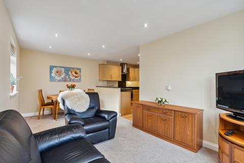 2 bedroom apartment for sale, Hooper House, Ashford Crescent, Ashford, Surrey