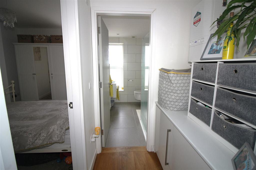 Inner hallway/utility room