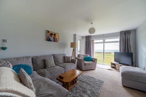 2 bedroom flat for sale, Southwood Road, Hayling Island PO11