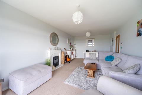 2 bedroom flat for sale, Southwood Road, Hayling Island PO11