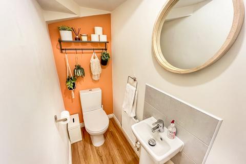 10 Batt Close, Rugby, CV23 0YA