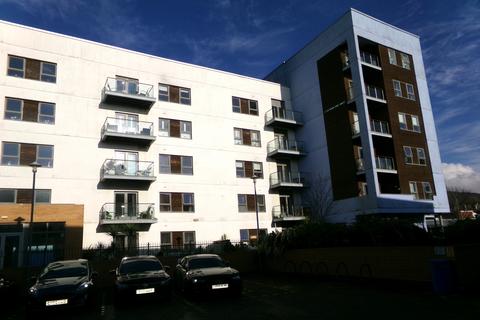 2 bedroom flat for sale, 408 Mariners Court, Lambert Road, Swansea Sa1 8qw