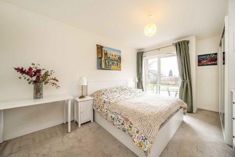 2 bedroom flat for sale, Bittacy Hill, London NW7