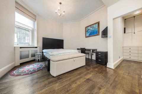 1 bedroom flat to rent, Draycott Avenue, Chelsea, London, SW3