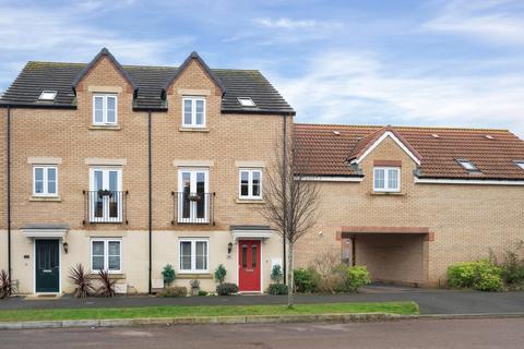 4 bedroom townhouse for sale, Holbrook Way, Barleythorpe