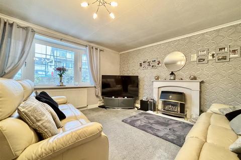 3 bedroom semi-detached house for sale, Harcourt Avenue, Bradford BD13