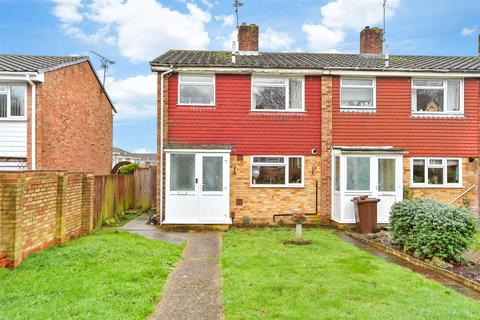 124 Burnham Walk, Rainham, Gillingham, ME8 8RY