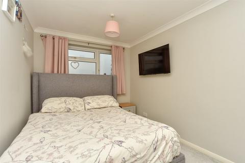 124 Burnham Walk, Rainham, Gillingham, ME8 8RY