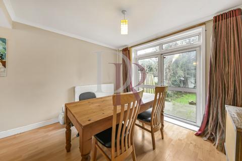 3 bedroom house for sale, Selborne Gardens, Perivale, UB6