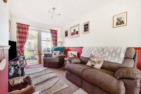 3 bedroom semi-detached house for sale, Banbury,  Oxfordshire,  OX16