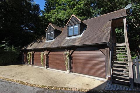 undefined, High Road, Chipstead, Coulsdon