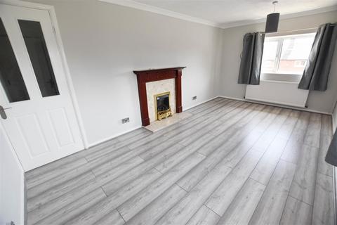 2 bedroom flat to rent, Lupton Road, Sheffield