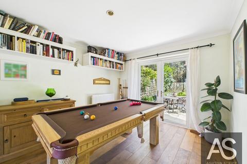 4 bedroom detached house for sale, The Coppice, Battle, TN33
