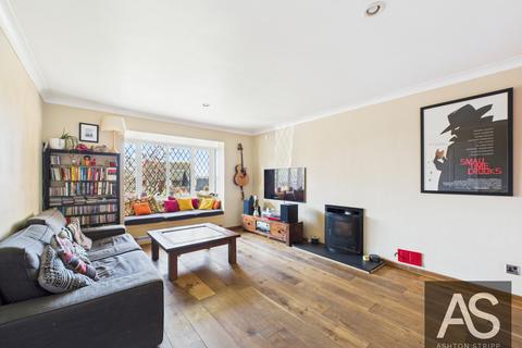 4 bedroom detached house for sale, The Coppice, Battle, TN33