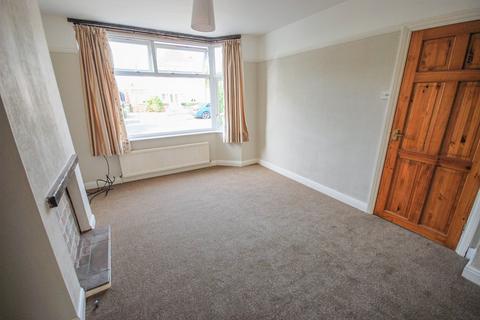 3 bedroom semi-detached house to rent, Heath Way, Hillmorton, Rugby, CV22