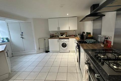 6 bedroom terraced house for sale, 1 Sandrock Road, Lewisham, London, SE13 7TS