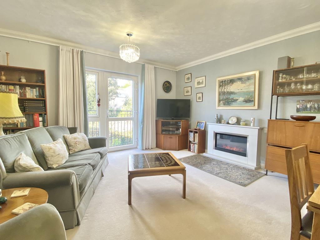 Sitting/Dining Room