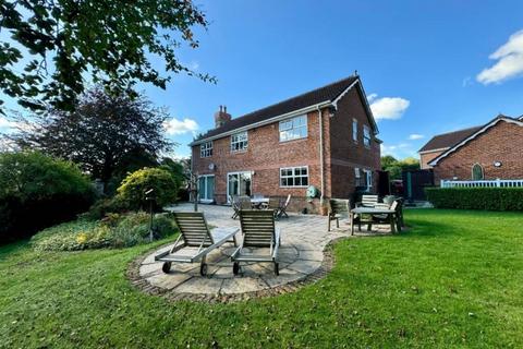 5 bedroom detached house for sale, Woodland Park, Northam