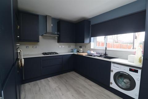 3 bedroom semi-detached house for sale, Radford Street, Worksop S80