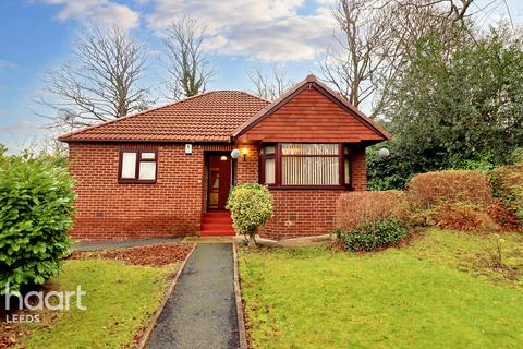 2 bedroom bungalow for sale, Newton Park Drive, LEEDS