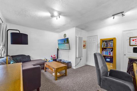 1 bedroom flat for sale, Richmond Road, Romford