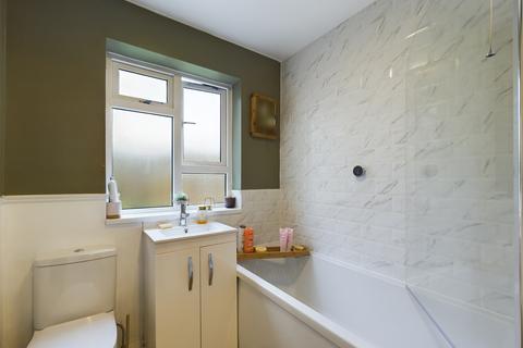 48 Birch Road, Tadley, RG26 4QS