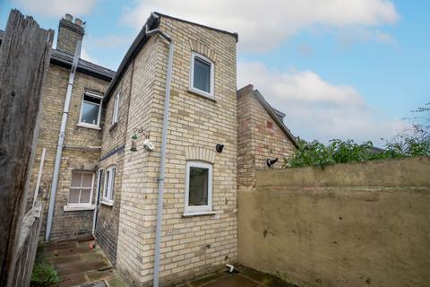 4 Bentinck Terrace, Cambridge, CB2 1HQ