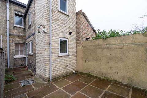 4 Bentinck Terrace, Cambridge, CB2 1HQ