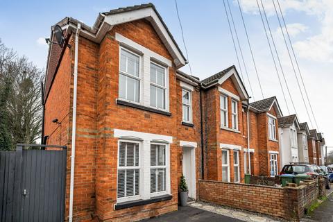 4 bedroom end of terrace house for sale, Porchester Road, Hampshire SO19