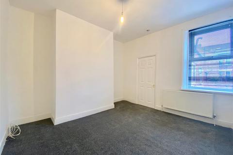 2 bedroom apartment to rent, Windsor Avenue, Bensham, Gateshead