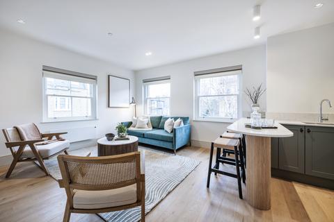 undefined, Flat ,  Nevern Square, London SW5