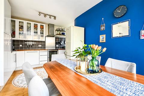 19 Apex Drive, Frimley, Camberley, GU16 7AF