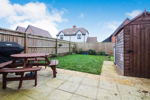 2 bedroom end of terrace house for sale, Willow Lane, Ickford