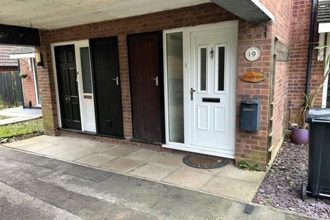 2 bedroom duplex to rent, Trafalgar Way, Billericay, Essex, CM12