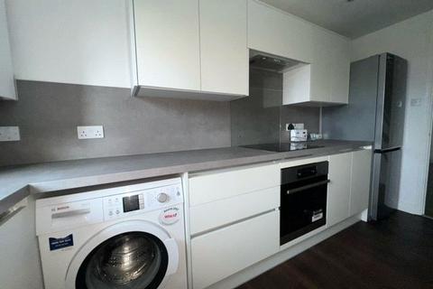 2 bedroom duplex to rent, Trafalgar Way, Billericay, Essex, CM12