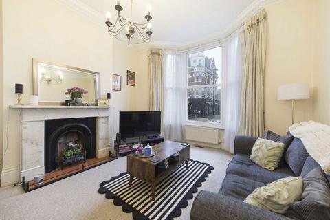 1 bedroom flat to rent, The Grove, London W5