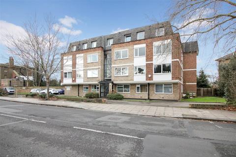 London Road, Twickenham