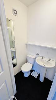 Studio to rent, Thorn Close, Northolt UB5