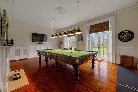5 bedroom country house for sale, High Street, Northampton NN4