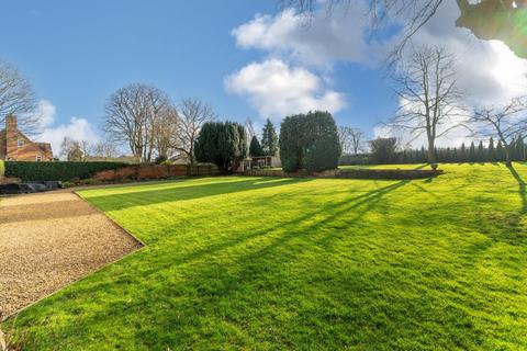5 bedroom country house for sale, High Street, Northampton NN4
