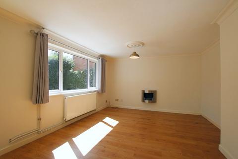 4 bedroom detached house to rent, Sarum Crescent, Wokingham, RG40